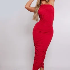 Robe Mi-longue Moulante Rouge Asymétrique Froncée