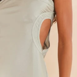 Robe Droite Satinée Vert Sauge à Bretelles Et Découpes Latérales 8 Robe Droite Satinée Vert Sauge à Bretelles Et Découpes Latérales -Jupe Lumine Soldes Boutique 019db8e146f24f1fc4cf959237cb201b374ffbf6 cnd2347 4