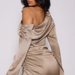 Robe Moulante Asymétrique Satinée Kaki Foncé Drapée -Jupe Lumine Soldes Boutique 09231e214380a40f93a2767e2a65c41009a9256d cnc7682 2