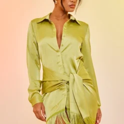 Robe Chemise Satinée Vert Citron à Détail Drapé Et Ourlet Frangé