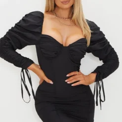 Robe Moulante Tissée Noire à Manches Longues Et Bonnets Froncés