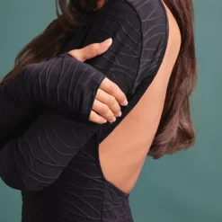 Robe Moulante Texturée Noire à Trous Pour Les Pouces Et Dos Nu -Jupe Lumine Soldes Boutique 0b2de504407389b523edee15db226adefea8e7ba cnc2956 4