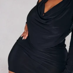 Plus Robe Moulante Noire à Col Bénitier 8 Plus Robe Moulante Noire à Col Bénitier -Jupe Lumine Soldes Boutique 13cb502552e00f2abb960852b827a6e87df12f37 cna5215 4