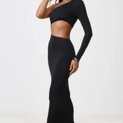 Robe Longue Moulante Noire Asymétrique à Découpes -Jupe Lumine Soldes Boutique 15c3bb5557f8f082230a302cb2b45be84743234c cnc2749 3