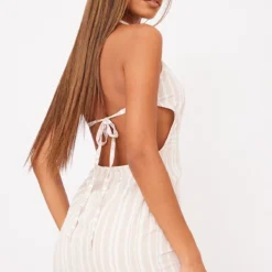 Robe T-shirt Droite En Effet Lin Beige Rayé Découpée à Nouer Derrière