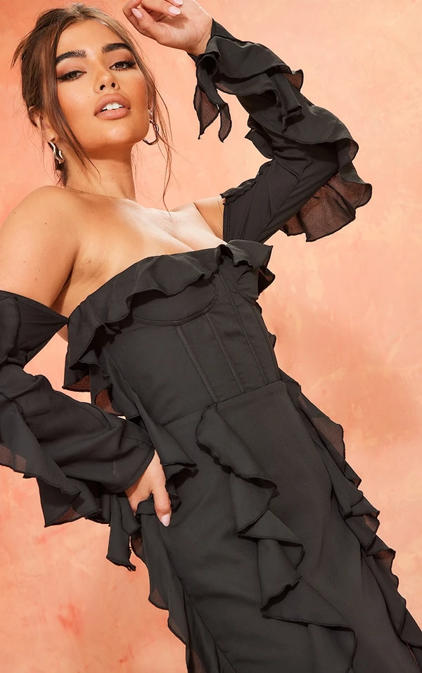 Robe Longue En Mousseline De Soie Noire à Corset Et Manches Longues 4 Robe Longue En Mousseline De Soie Noire à Corset Et Manches Longues – Image 4