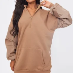Robe Sweat Sable Oversize à Manches En Nylon Contrastantes 7 Robe Sweat Sable Oversize à Manches En Nylon Contrastantes -Jupe Lumine Soldes Boutique 16dd83b32040fad5ef2aceefd6536c306bbefc40 cnb1090 1