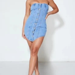 Robe Courte En Jean Bleu Vif à Ourlet Incurvé Et Boutons -Jupe Lumine Soldes Boutique 1868cbcc64ab65136393c8e66c005c5922a20073 cnc9810 3