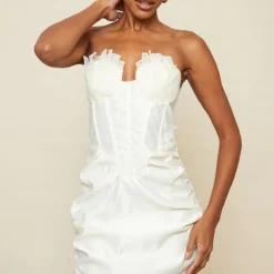 Robe Moulante Satinée Crème à Corset Et Bonnets Plissés 7 Robe Moulante Satinée Crème à Corset Et Bonnets Plissés -Jupe Lumine Soldes Boutique 197013da92f37e3bda02f2c5afaec1cc13590a20 cnd2055 3