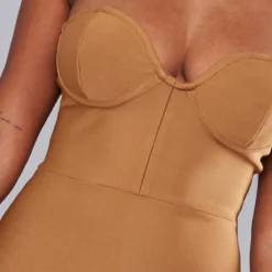 Robe Longue Bustier Camel à Détail Corset Et Derrière Fendu -Jupe Lumine Soldes Boutique 1ccae26ee6c3c1bfcb4b7f5e84c25e501f5794f2 cnd0005 4