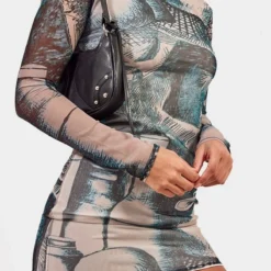 Robe Moulante En Mesh Froncé Vert Imprimé Abstrait à Manches Longues 8 Robe Moulante En Mesh Froncé Vert Imprimé Abstrait à Manches Longues -Jupe Lumine Soldes Boutique 1d57ca670230532c507f65c1276e65a79dac3d95 cnd1334 4