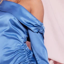 Robe Moulante Asymétrique Satinée Bleue Drapée 8 Robe Moulante Asymétrique Satinée Bleue Drapée -Jupe Lumine Soldes Boutique 1ddb5ff3e18e36d746274ed82dc8c8bede7cf729 cnc7681 4