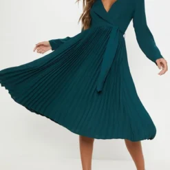 Robe Vert émeraude Mi-longue Plissée à Manches Longues -Jupe Lumine Soldes Boutique 1f6fd633c625e71f0a16e93a53e3a7e0b1d5ea5c cma0523 4