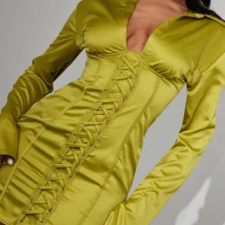 Robe Chemise Satinée Lacée Vert Olive à Armatures Et Oeillets -Jupe Lumine Soldes Boutique 20901b3da1b3338b522ba83a5181ef9aa7204412 cnd0482 4