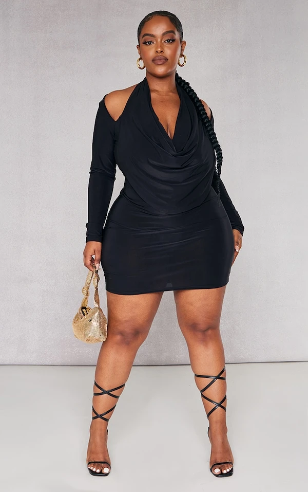 Plus Robe Moulante Noire à Col Bénitier 1 Plus Robe Moulante Noire à Col Bénitier