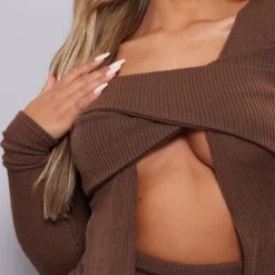 Robe Cache-coeur Moulante Côtelée Chocolat à Découpes -Jupe Lumine Soldes Boutique 22eedad0e151975125754ff807a0e78acbfa192d cnd4299 4