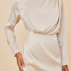 Robe Moulante Satinée Champagne à épaulettes Et Manches Longues -Jupe Lumine Soldes Boutique 24fa8ef2789e4d44a6a3e5ec74511a38d7918322 cnc5937 4