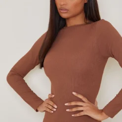 Logic Robe Mi-longue Côtelée Chocolat Basique à Manches Longues 8 Logic Robe Mi-longue Côtelée Chocolat Basique à Manches Longues -Jupe Lumine Soldes Boutique 2765c20b4f6fb762500d29204dc59db4aebe3a02 cmo8126 5