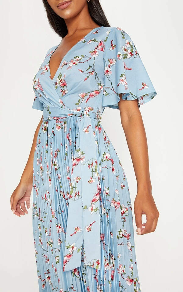 Robe Mi-longue Bleu Cendré Plissée à Imprimé Floral 5 Robe Mi-longue Bleu Cendré Plissée à Imprimé Floral – Image 5