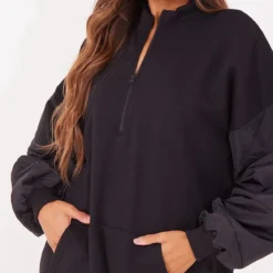 Robe Sweat Noire Oversize à Manches En Nylon Contrastantes 8 Robe Sweat Noire Oversize à Manches En Nylon Contrastantes -Jupe Lumine Soldes Boutique 2b07320a2fcadca4e58a529e094f56441989f1d2 cnb1089 4