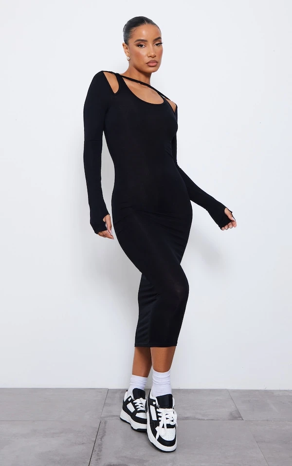 Robe Mi-longue En Jersey Noir à Bretelles Et Manches Longues 1 Robe Mi-longue En Jersey Noir à Bretelles Et Manches Longues