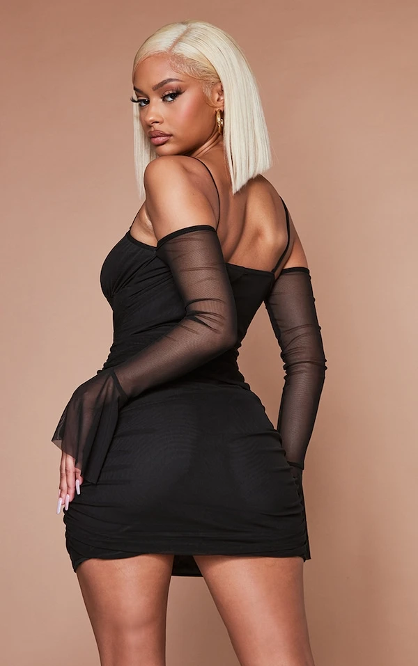 Robe Moulante En Mesh Noir à Manches Flare Et épaules Dénudées 2 Robe Moulante En Mesh Noir à Manches Flare Et épaules Dénudées – Image 2