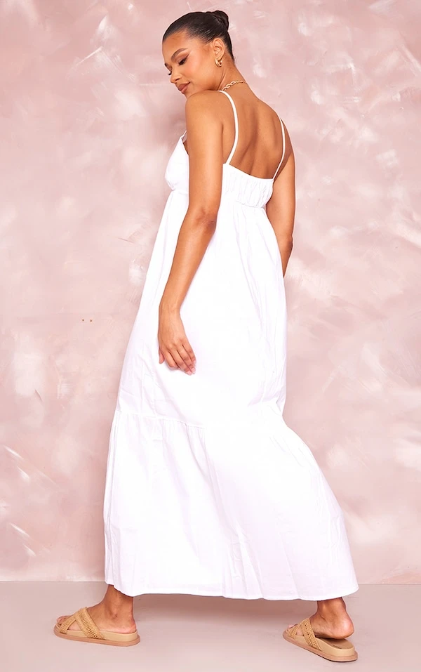 Robe Babydoll Longue Blanche à Bretelles Et Superpositions 2 Robe Babydoll Longue Blanche à Bretelles Et Superpositions – Image 2