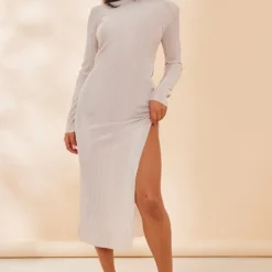 Robe Mi-longue Plissée Crème à Manches Longues Et Fente -Jupe Lumine Soldes Boutique 34db9b1eab65e37bd8f5a3e5caa5e577d80a0adc cnd2179 3