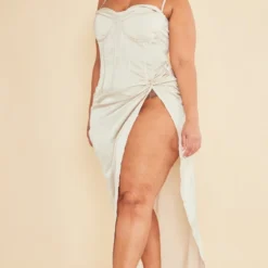 Plus Robe Mi-longue Satinée Champagne Drapée Sur Le Buste -Jupe Lumine Soldes Boutique 371211191a01c56e5c42c8e28ee88e2b966aabf5 cnc9567 3