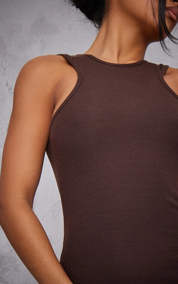 Robe Mi-longue Côtelée Chocolat à Liserés Et Dos Nageur 4 Robe Mi-longue Côtelée Chocolat à Liserés Et Dos Nageur – Image 4