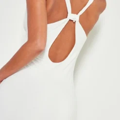 Robe Longue Moulante Crème à Col Bénitier Avec Noeud Et Dos Ouvert -Jupe Lumine Soldes Boutique 3a074adc5a6850524781c68b774fe00e24fa609e cnd2261 4