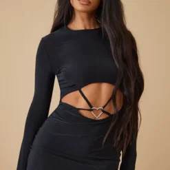 Robe Très Moulante Noire à Manches Longues Et Empiècement Coeur