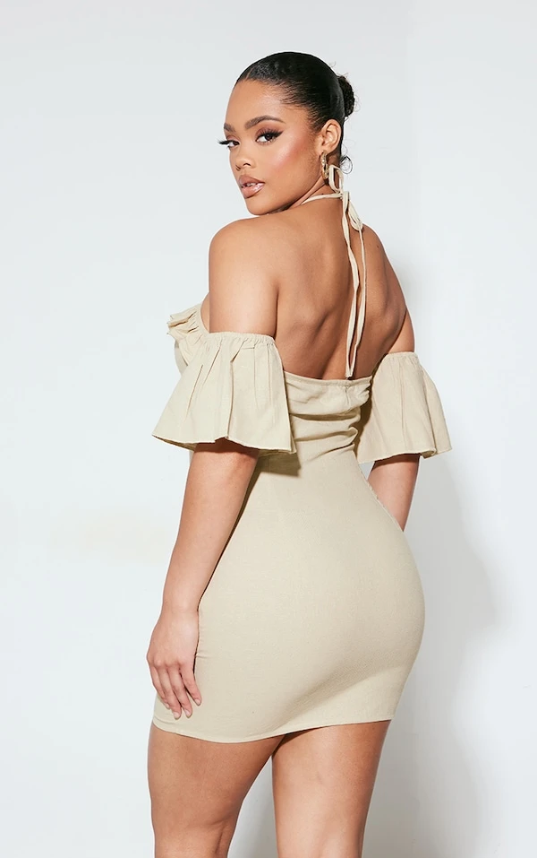 Robe Droite Vert Sauge En Maille Tissée Découpée Volantée à Dos Nu Et Col Bardot 2 Robe Droite Vert Sauge En Maille Tissée Découpée Volantée à Dos Nu Et Col Bardot – Image 2