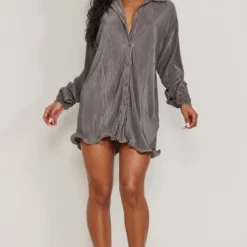 Robe Chemise Gris Anthracite Plissée à Ourlet Volanté