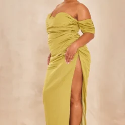 Plus Robe Longue Froncée Texturée Vert Olive à Armatures Et épaules Dénudées -Jupe Lumine Soldes Boutique 3ffd615501a8c5078f3e16869465050767b66279 cne1855 3