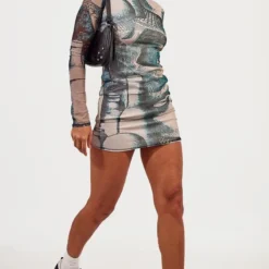 Robe Moulante En Mesh Froncé Vert Imprimé Abstrait à Manches Longues 7 Robe Moulante En Mesh Froncé Vert Imprimé Abstrait à Manches Longues -Jupe Lumine Soldes Boutique 414d26eceab4a4da34e6978f4a36ab4313181315 cnd1334 3