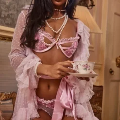 Robe De Chambre En Mesh Rose à Volants Et Taille Nouée -Jupe Lumine Soldes Boutique 43b4484f374ddfe5c87a262af47911c3a175ac49 cnc1271 4