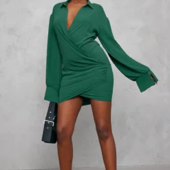 Robe Chemise Tissée Bleu Sarcelle Texturée Très Décolletée à Manchettes évasées -Jupe Lumine Soldes Boutique 4479124033ad1bacb18d54370ef2c2f8b80c3d36 cnb9160 3