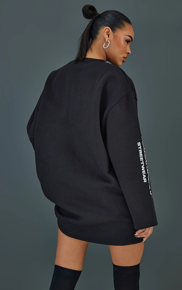 Robe Pull Noire Oversize à Col Rond Et Slogan Fearless 2 Robe Pull Noire Oversize à Col Rond Et Slogan Fearless – Image 2