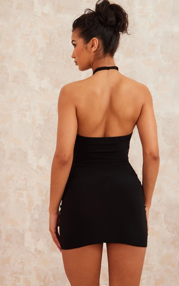 Robe Très Moulante Froncée Noire à Découpes Et Empiècement 2 Robe Très Moulante Froncée Noire à Découpes Et Empiècement – Image 2