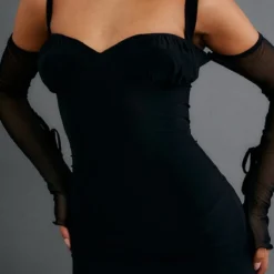 Robe Très Moulante Noire à Buste Froncé Et Manches Découpées En Mesh -Jupe Lumine Soldes Boutique 4b11290c322789a9912ddce25564f89410685e0a cnc2981 4