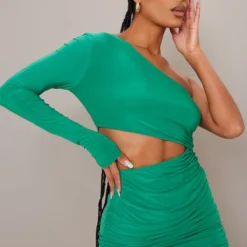 Robe Très Moulante Asymétrique Vert Vif à Taille Découpée Et Fronces -Jupe Lumine Soldes Boutique 4b9e54ee22b3b2dd614cbb5dc4e14ae3c367583b cmv1755 4