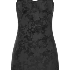 Robe Moulante Noire Imprimé Dévoré à Bretelles Et Détail Bonnets -Jupe Lumine Soldes Boutique 4d7de720c542bff31663fb99e1a9ede333900eda cnd5877 5