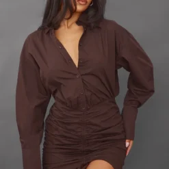 Robe Moulante Style Chemise Oversize Froncée Chocolat