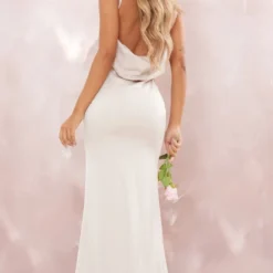 Robe Longue Champagne à Bretelles Et Dos Nu Bénitier