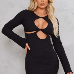 Robe Moulante Texturée Noire à Découpes Et Manches Flare 8 Robe Moulante Texturée Noire à Découpes Et Manches Flare -Jupe Lumine Soldes Boutique 51dbdbf1d70f1ba5289ab1d48ee849212985c7db cnd4056 4