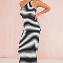 Robe Longue Asymétrique Texturée Noir & Blanc à Rayures -Jupe Lumine Soldes Boutique 530156c2e69ca0017619f9d38a68f8fab76076c8 cnd8937 3