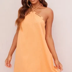 Robe Babydoll Mandarine Effet Lin à Dos Nu Et Lien Style Corde