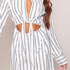 Robe Chemise Rayée Grise à Manches Longues Et Détail Noué Devant -Jupe Lumine Soldes Boutique 5512fd9c6dbc825e7cd4c497dca75faffee05e0e cne2857 4