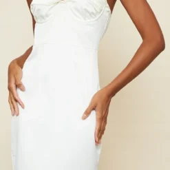 Robe Longue Satinée Crème à Détail Bonnets Torsadés -Jupe Lumine Soldes Boutique 562f1dd69bc724f2867f3bf48b73e17f5b6b8bae cnc9984 4